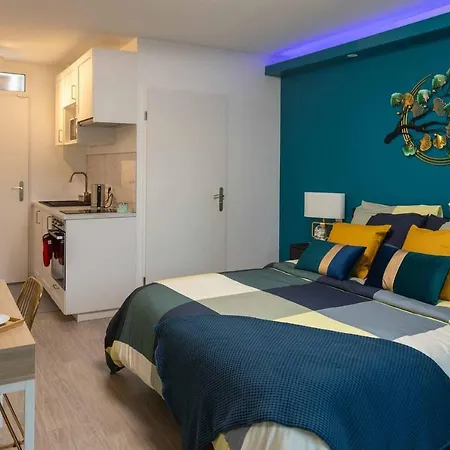 Lilya House Apartament *