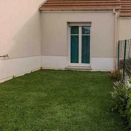 Lilya House